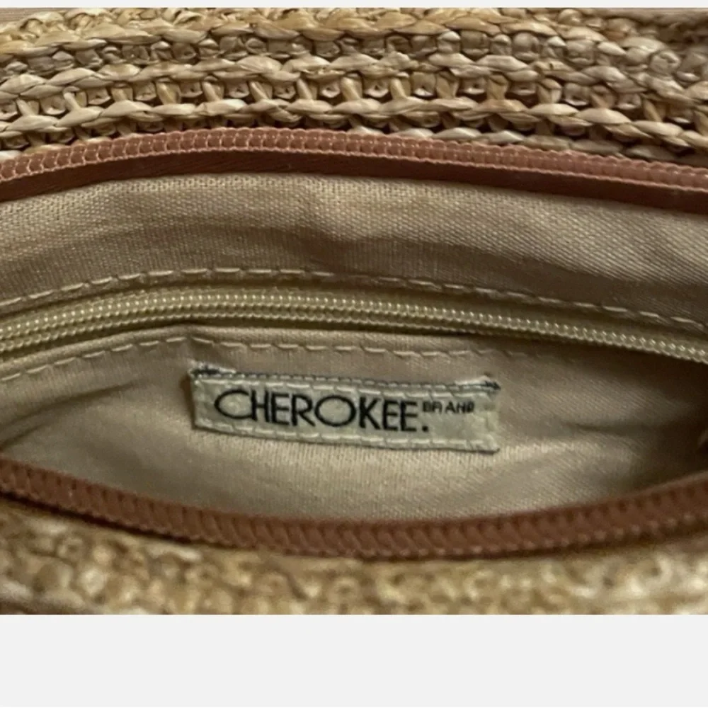 Cherokee Wildflower Floral Embroidered Straw Rattan Purse/Pocketbook - Picture 4 of 4